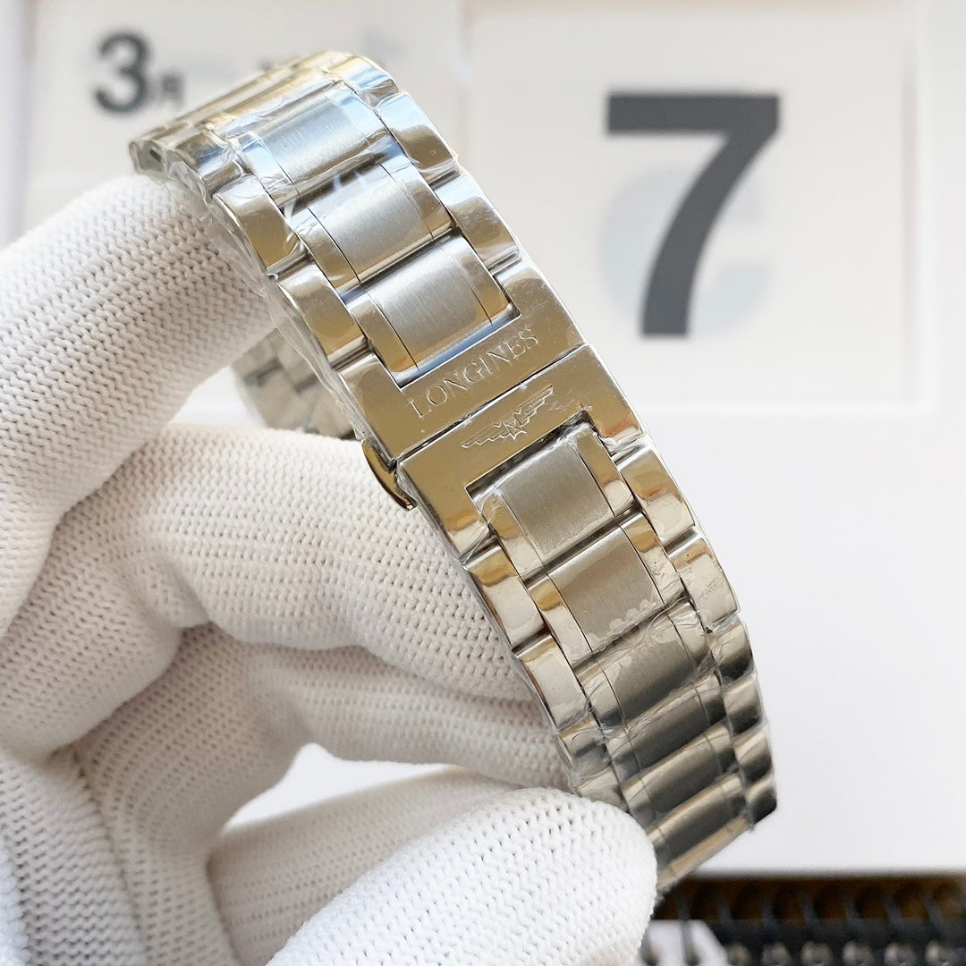 Gentleman's trendy Men's Watch